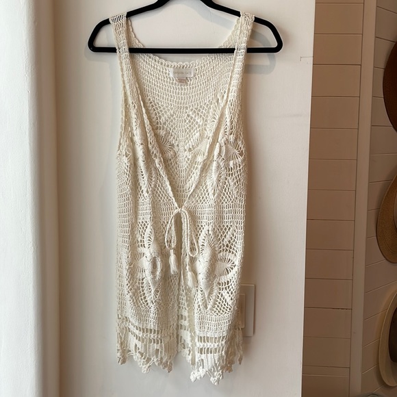 Tamara Cruz cover up - Picture 1 of 4